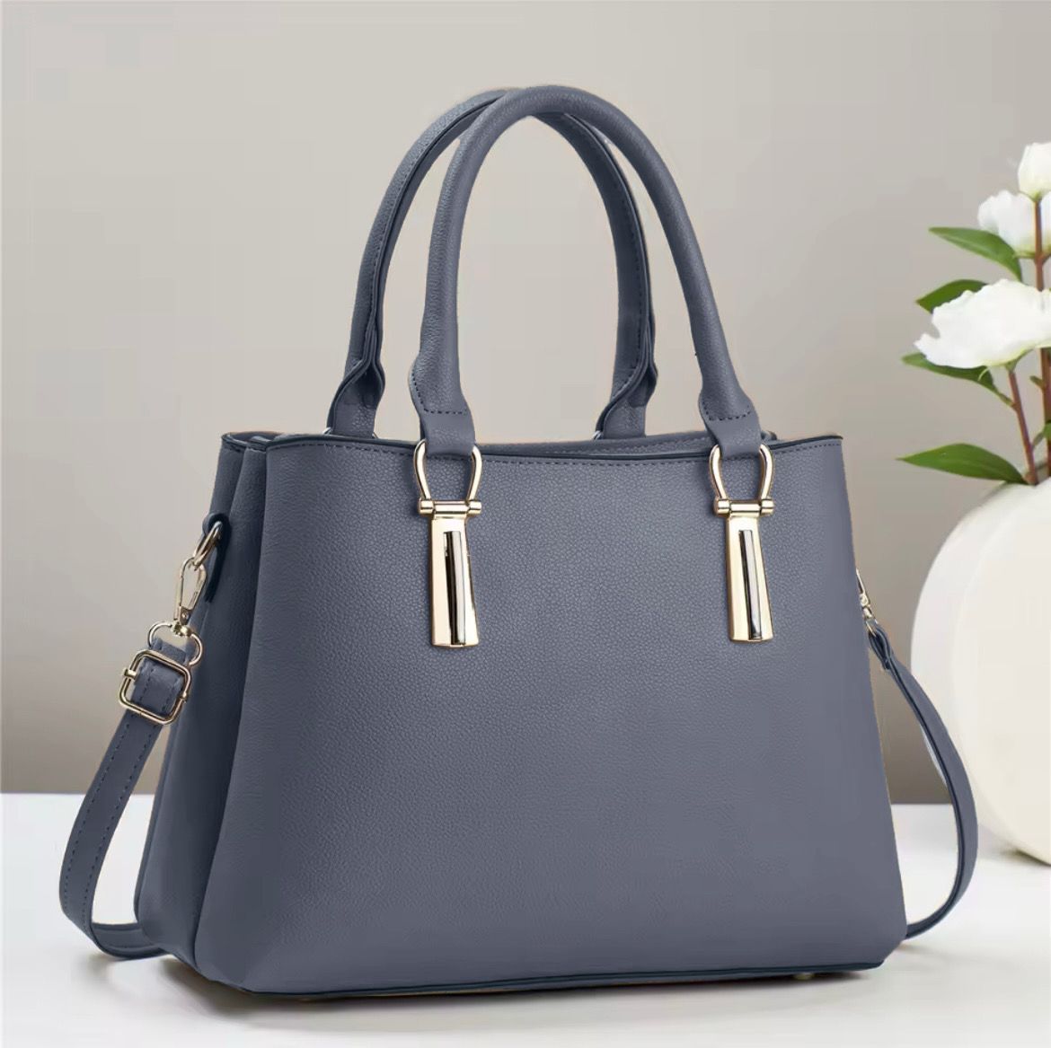 High Quality Cynthetic Leather Handbag With 3 Portion
